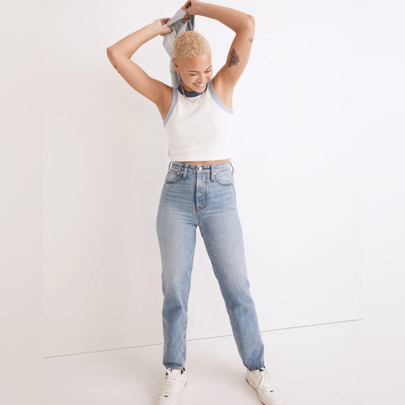 Madewell Petite Curvy Perfect Vintage Straight Jean in Seyland Wash - Picture 3 of 7